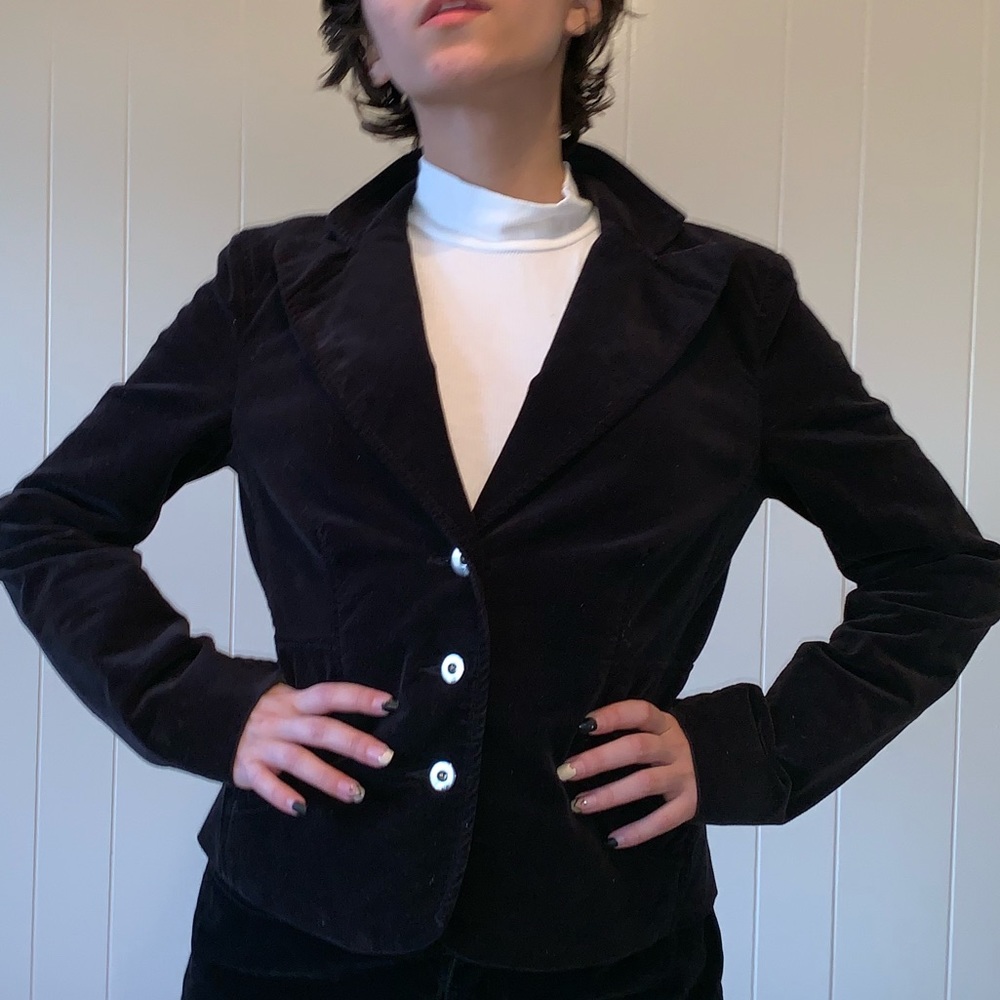 ♥️Super cute Armani exchange velvet blazer ♥️